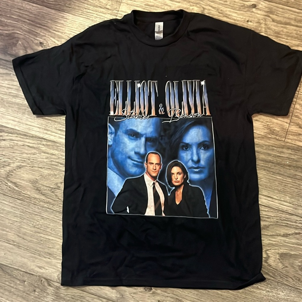 Olivia and Elliot Law and Order SVU tee Size Medium